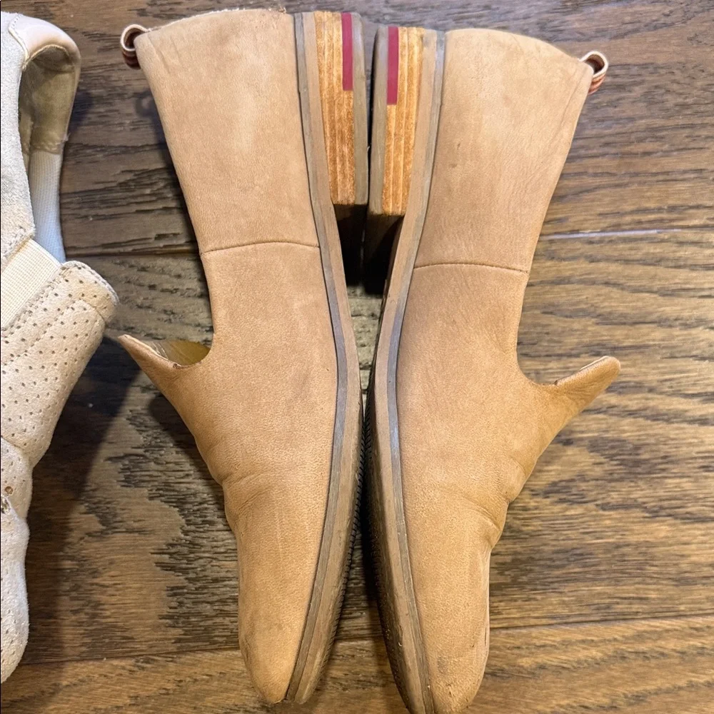 Dr. Schools Women’s Loafer flats - Light Pink and Tan size 7.5 set of 2